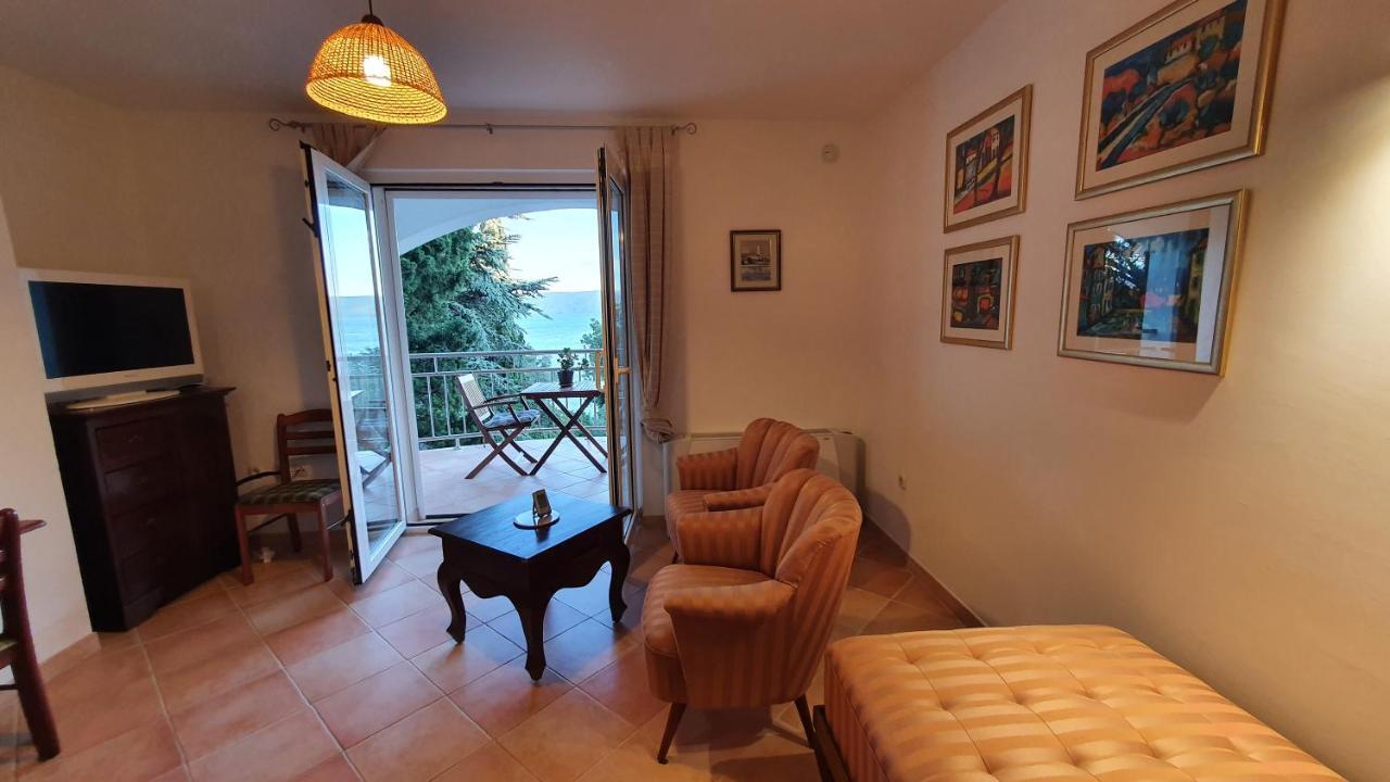 Sea Side Apartments 4* Novi Vinodolski Buitenkant foto