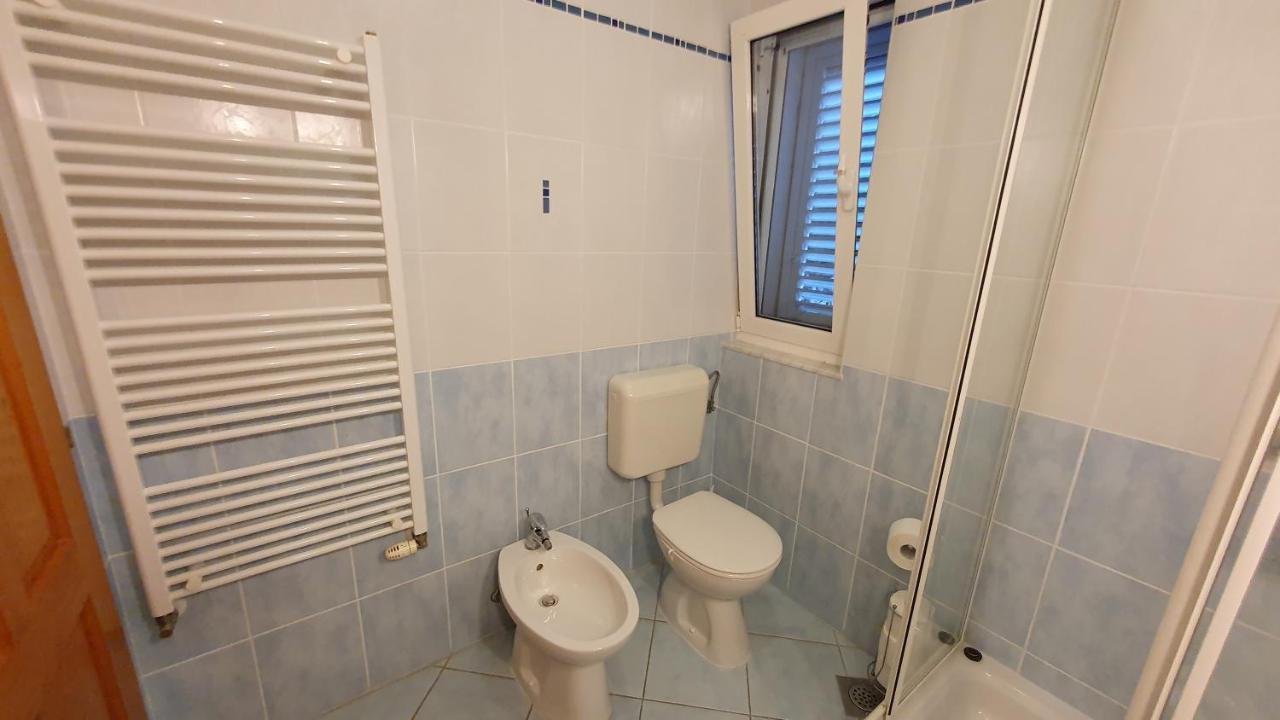 Sea Side Apartments 4* Novi Vinodolski Buitenkant foto