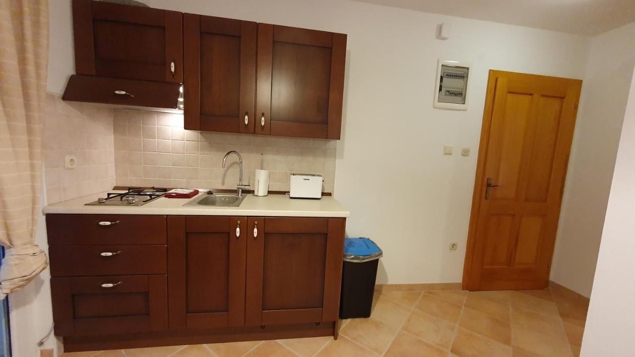 Sea Side Apartments 4* Novi Vinodolski Buitenkant foto